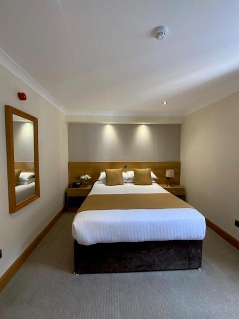 Victoria Hotel Kirkcaldy Exterior foto